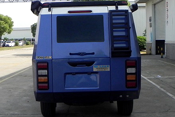 DƬ27.jpg