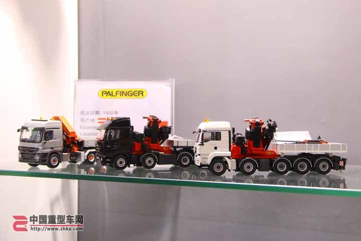 598-1412100S534319.jpg