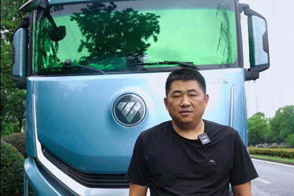 DƬ16.jpg