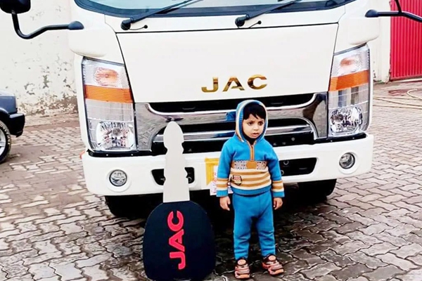 DƬ20.jpg