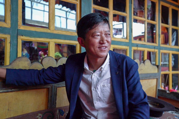DƬ12.jpg