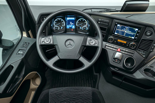 06. Actros Fṩýw{œϵy(tng)A(y)ҊѲȶNx.jpg