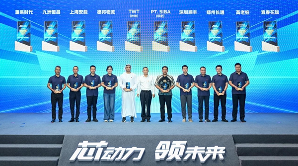 DƬ18.jpg