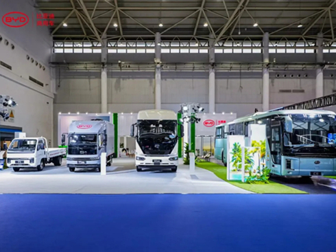 ذȁ״΅չ2025ЇH܇չ[