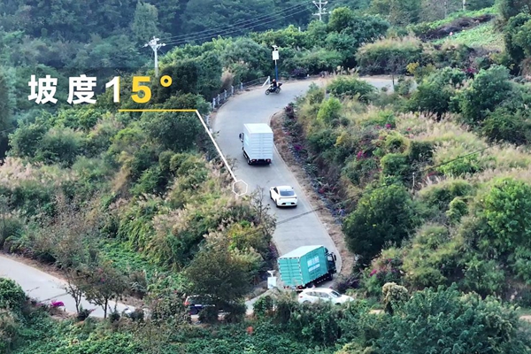 DƬ32.jpg