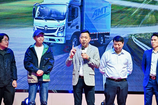DƬ38.jpg