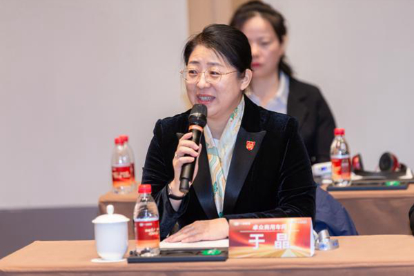 DƬ19.jpg