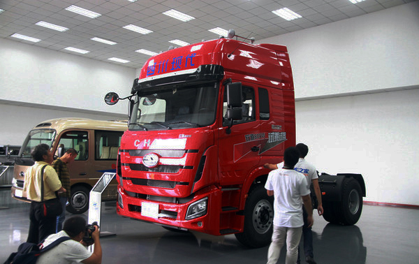 eev2a57b.jpg
