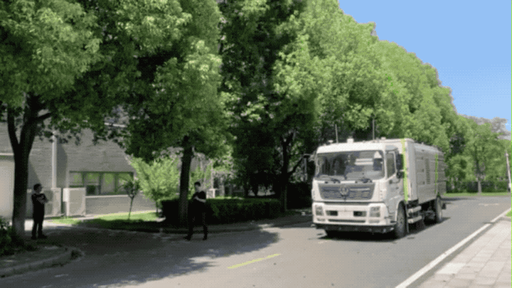 {1FE03082-0577-35C6-1866-B2951B4C3B01}.gif
